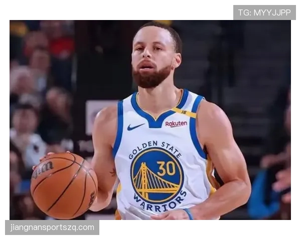 库里三分高效输出拉开勇士比赛节奏差距