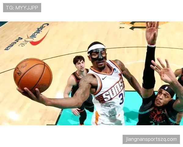 比尔无球跑动效率提升，拉开空间改变奇才进攻结构