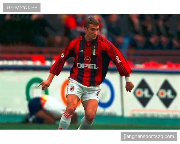 压制后防线舍甫琴科跑位高效终结与今锋比显角色转变